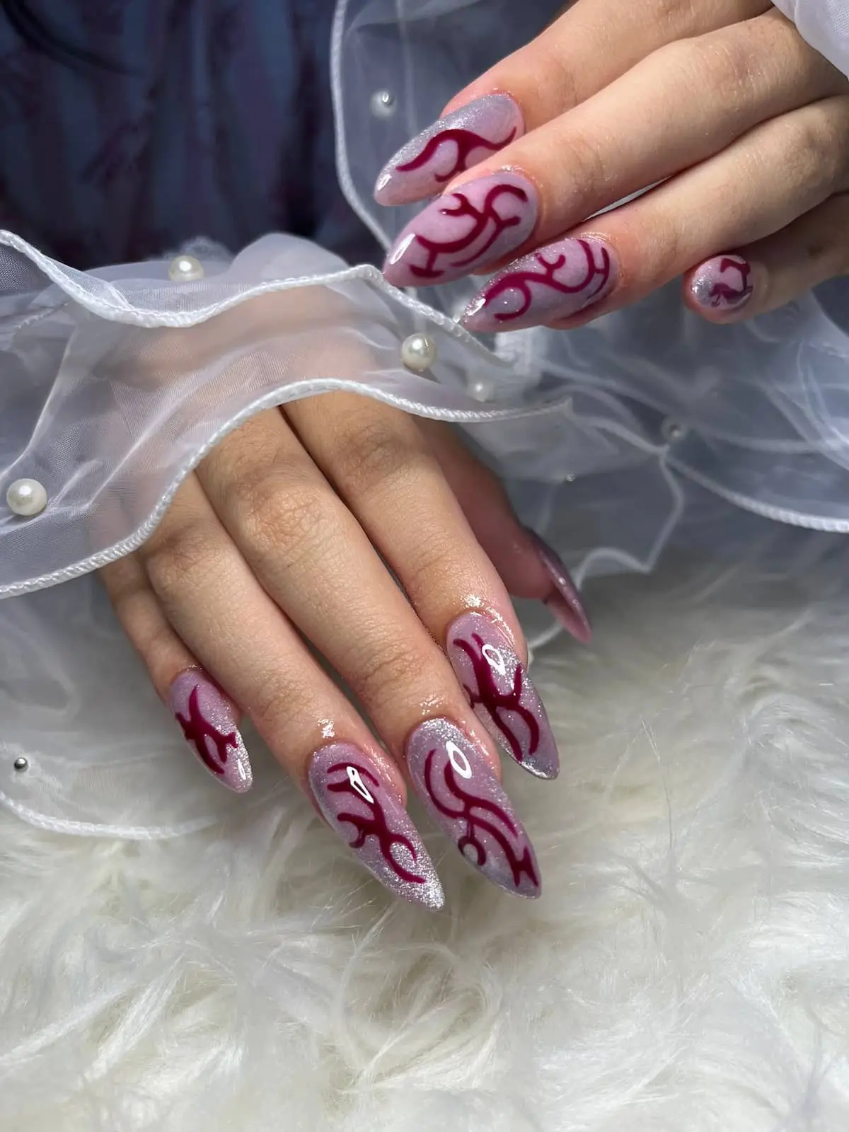 Manicura con diseño de tendencia